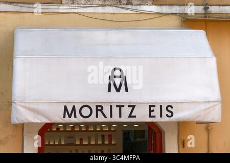 Moritz Eis à Kotor, Monténégro. Glacier dans la vieille ville de Kotor. Banque D'Images