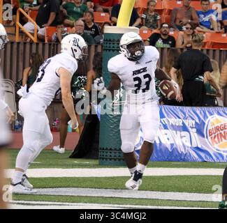 8 septembre 2018 - Rice Owls Running back Emmanuel Esukpa #33 célèbre sa longue course de touchdown lors d'un match entre les Rainbow Warriors d'Hawaï et les Rice Owls au stade Aloha à Honolulu, HI - Michael Sullivan/CSM(Credit image : &copy ; Michael Sullivan/CSM via ZUMA Wire) Banque D'Images