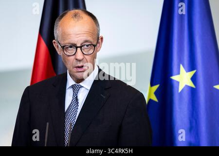 Berlin, Deutschland. 29 juillet 2025. Friedrich Merz (CDU), Chancelier fédéral, photographié lors d'une conférence de presse à la Chancellerie fédérale à Berlin, le 29 juillet 2025. Crédit : dpa/Alamy Live News Banque D'Images