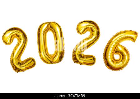 Célébration du nouvel an 2026. Ballons de feuille d'étain doré, 2026 numéros de fond blanc isolé. Banque D'Images