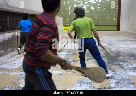 7 décembre 2012 - Euskadi, Espagne - Pelota vasca Arena in the Trinkete Borda Restaurant Irun Gipuzkoa Euskadi pays Basque, Espagne (crédit image : © Sergi Reboredo/ZUMA Wire) Banque D'Images