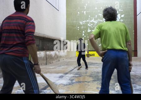 7 décembre 2012 - Euskadi, Espagne - Pelota vasca Arena in the Trinkete Borda Restaurant Irun Gipuzkoa Euskadi pays Basque, Espagne (crédit image : © Sergi Reboredo/ZUMA Wire) Banque D'Images