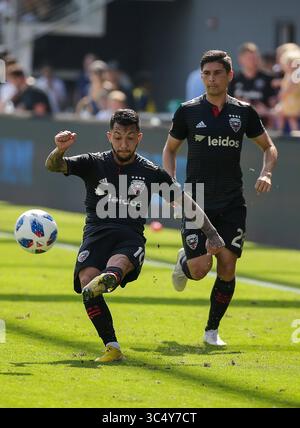 7 octobre 2018 : L'attaquant #10 de D.C. United Luciano Acosta passe le ballon lors d'un match de football de la MLS entre le D.C. United et le Chicago Fire à Audi Field à Washington DC Justin Cooper/CSM(Credit image : &copy ; Justin Cooper/CSM via ZUMA Wire) Banque D'Images