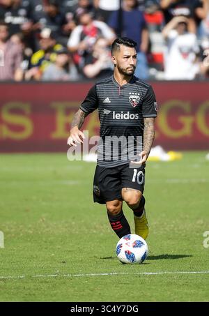 7 octobre 2018 : L'attaquant #10 de D.C. United Luciano Acosta porte le ballon lors d'un match de football de la MLS entre le D.C. United et le Chicago Fire à Audi Field à Washington DC Justin Cooper/CSM(Credit image : &copy ; Justin Cooper/CSM via ZUMA Wire) Banque D'Images