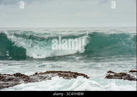 5 septembre 2015 - Sainte-Lucie, Afrique du Sud - les vagues se brisent à Sainte-Lucie, KwaZulu-Natal, Afrique du Sud - Parc humide iSimangaliso (crédit image : © Edwin Remsberg / Vwpics/VW pics via ZUMA Wire) Banque D'Images