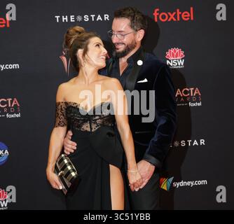 4 décembre 2019, Sydney, NSW, Australie : ADA Nicodemou et Adam Rigby assistent aux AACTA Awards 2019 présentés par Foxtel au Star de Sydney. (Crédit image : © Belinda Vel/SOPA images via ZUMA Wire) Banque D'Images