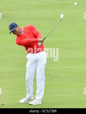 12 décembre 2019, Melbourne, Victoria, Australie : Tiger Woods, capitaine de l'équipe des États-Unis au 4e trou de la première manche de la Presidents Cup au Royal Melbourne Golf Club à Melbourne, Victoria, Australie. (Crédit image : © Sydney Low/ZUMA Wire) Banque D'Images