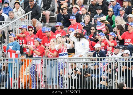 12 décembre 2019, Melbourne, Victoria, Australie : les fans encouragent l'équipe américaine à la Presidents Cup au Royal Melbourne Golf Club à Melbourne, Victoria, Australie. (Crédit image : © Sydney Low/ZUMA Wire) Banque D'Images