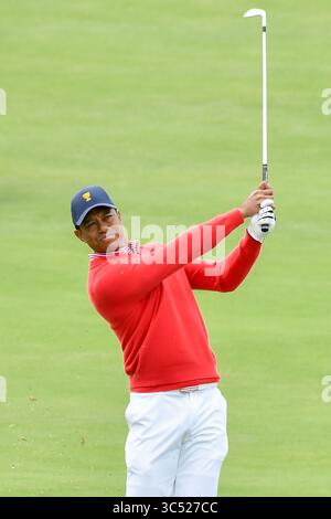 12 décembre 2019, Melbourne, Victoria, Australie : Tiger Woods, capitaine de l'équipe des États-Unis au 4e trou de la première manche de la Presidents Cup au Royal Melbourne Golf Club à Melbourne, Victoria, Australie. (Crédit image : © Sydney Low/ZUMA Wire) Banque D'Images