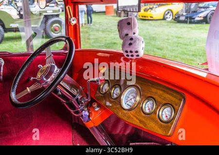 29 avril 2017, Moab, Utah, États-Unis : une fourgonnette de livraison Ford 1929 personnalisée au Moab April action car Show à Moab, Utah. (Crédit image : © Jon G. Fuller / Vwpics/VW pics via ZUMA Wire) Banque D'Images
