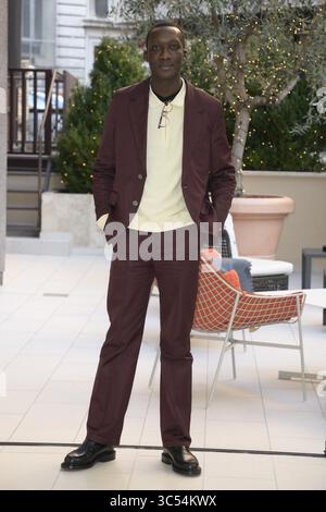 20 novembre 2017, Rome, Italie : Souleymane Silla assiste à la séance photo du film Tolo Tolo à l'hôtel le Méridien à Rome. (Crédit image : © Anna Maria Tinghino/SOPA images via ZUMA Wire) Banque D'Images