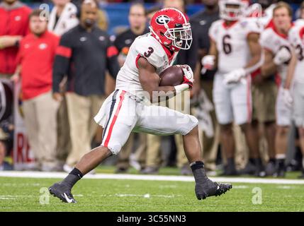01 janvier 2020 : Georgia Running Back Zamir White (3) court avec le ballon lors d'un match de football NCAA entre les Georgia Bulldogs et les Baylor Bears au Mercedes-Benz Superdome à la Nouvelle-Orléans, en Louisiane. La Géorgie a battu Baylor 26-14. John Mersits/CSM(image de crédit : &copy ; John Mersits/CSM via ZUMA Wire) Banque D'Images