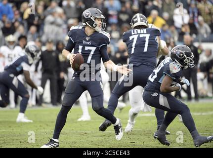 22 décembre 2019, Nashville, Tennessee, États-Unis : le quarterback des Titans du Tennessee Ryan Tannehill (17 ans) lors d'un match entre les Saints de la Nouvelle-Orléans et les Titans du Tennessee au Nissan Stadium de Nashville, TN 22 décembre 2019 (crédit image : © Mickey Bernal/ZUMA Wire) Banque D'Images