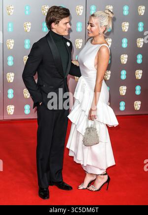 2 février 2020, Royaume-Uni : Oliver Cheshire et Pixie Lott assistent aux British Academy film Awards au Royal Albert Hall de Londres. (Crédit image : © Brett Cove/SOPA images via ZUMA Wire) Banque D'Images