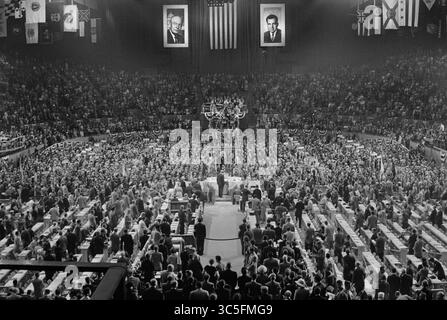 10 janvier 2020, San Francisco, Californie, États-Unis : vue générale de la salle de convention, Convention nationale républicaine, Cow Palace, San Francisco, Californie, USA, photographie de Thomas J. O'Halloran, août 1956 (crédit image : © JT Vintage/Glasshouse via ZUMA Wire) Banque D'Images