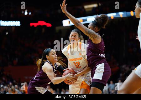 16 février 2020 : Chennedy carter #3 des Texas A&M Aggies tente de saisir le ballon avec l'aide de Shambria Washington #4 des Texas A&M Aggies de Rae Burrell #12 des Tennessee Lady vols pendant le match de basket-ball de la NCAA entre les bénévoles de l'Université du Tennessee Lady et les Texas A&M University Aggies à Thompson Boling Arena à Knoxville TN Tim Gangloff/CSM(image crédit : copie ; Tim Gangloff/CSM via ZUMA Wire) Banque D'Images