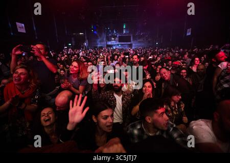 26 février 2020, Porto, Portugal : full House au hard club de Porto lors du concert du groupe de marche techno allemand, meute. (Crédit image : © Diogo Baptista/SOPA images via ZUMA Wire) Banque D'Images