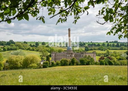 Bliss Tweed Mill, près de Chipping Norton, Oxfordshire, Royaume-Uni, est une ancienne usine textile, aujourd'hui convertie en appartements. Banque D'Images