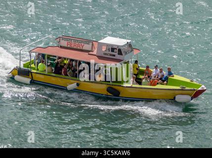 5 février 2020, Castries, Sainte-Lucie : le ferry de pointe Séraphine dans le port de Castries, capitale de la nation insulaire des Caraïbes orientales de Sainte-Lucie, un port de croisière populaire, le tourisme est vital pour son économie (crédit image : © Arnold Drapkin/ZUMA Wire) Banque D'Images