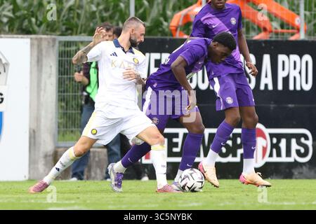 Groedig, Autriche. 30 juillet 2025. Groedig, AUTRICHE - JUILLET 30 : Marcelo Brozovic d'Al Nassr et Alexis Vossah de Toulouse FC lors du match amical d'avant-saison entre Al Nassr et Toulouse FC à la MGG Arena le 30 juillet 2025 à Groedig, Autriche .250730 SEPA 07 028 - 20250730 PD8544 crédit : APA-PictureDesk/Alamy Live News Banque D'Images