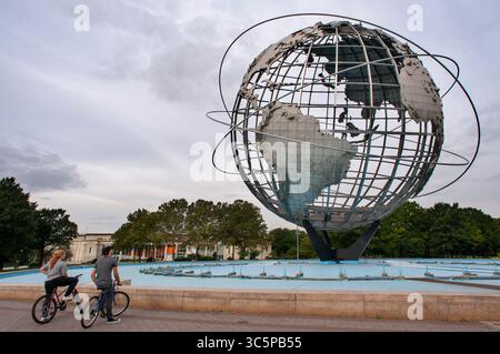 22 septembre 2009, New York, New York, États-Unis : L'Unisphere du Flushing Meadow Park dans le Queens a été construit par U.S. Steel pour l'exposition universelle de 1964 (crédit image : © Sergi ReboredoZUMA Wire) Banque D'Images
