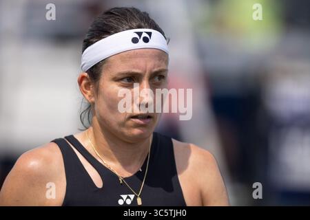 Montréal, Québec, Canada. 30 juillet 2025. ANASTASIJA SEVASTOVA de Lettonie en deuxième set contre Magda Linette (25) de pologne en ronde 64 à l'Open canadien au stade IGA de Montréal, Québec, Canada le 2024-05-24 (image crédit : © Yannick Legare/ZUMA Press Wire) USAGE ÉDITORIAL SEULEMENT ! Non destiné à UN USAGE commercial ! Banque D'Images