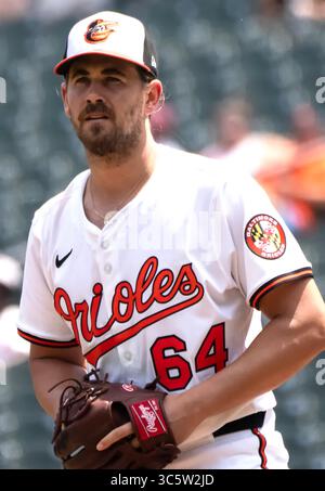 Baltimore, États-Unis. 30 juillet 2025. BALTIMORE, MD - JUILLET 30 : le lanceur des Orioles de Baltimore Dean Kremer (64) prêt à lancer lors d'un match de la MLB entre les Orioles de Baltimore et les Blue Jays de Toronto, le 30 juillet 2025, à Oriole Park à Camden Yards, à Baltimore, Maryland. (Photo de Tony Quinn/SipaUSA) crédit : Sipa USA/Alamy Live News Banque D'Images