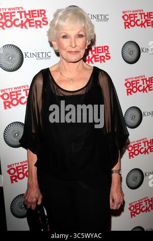 10 avril 2012, Santa Monica, CA, États-Unis : LOS ANGELES - 10 avril : Ann Benson à la célébration ''Off Their Rockers'' à l'hôtel Viceroy le 10 avril 2012 à Santa Monica, CA (crédit image : © Kathy Hutchins via ZUMA Wire) Banque D'Images