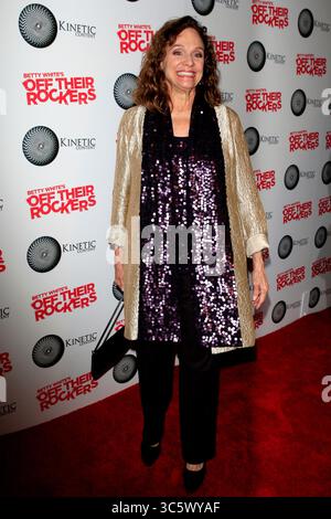 10 avril 2012, Santa Monica, CA, États-Unis : LOS ANGELES - 10 avril : Valerie Harper à la célébration ''Off Their Rockers'' à l'hôtel Viceroy le 10 avril 2012 à Santa Monica, CA (crédit image : © Kathy Hutchins via ZUMA Wire) Banque D'Images