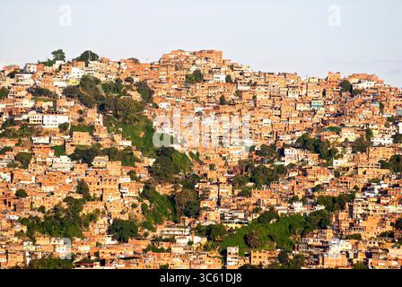 8 janvier 2011, Caracas, Miranda, Venezuela : Petare quartier à Caracas, est l'un des plus grands et des plus dangereux d'Amérique latine. Capitale de la municipalité de sucre dans l'état de Miranda et l'une des 32 paroisses de la région métropolitaine de Caracas. (Crédit image : © Jimmy Villalta/ZUMA Wire) Banque D'Images