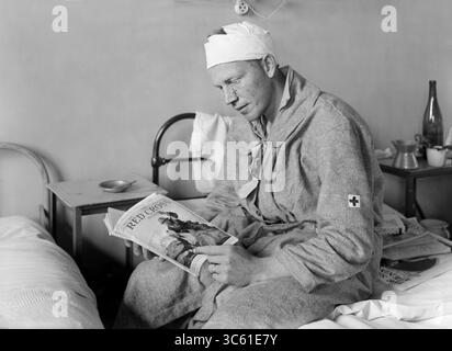 2 avril 2020, Neuilly, France : soldat américain dans l'hôpital militaire américain n° 1 soutenu par la Croix-Rouge d'Americana, Neuilly, France, Lewis Wickes Hine, Collection de photographies de la Croix-Rouge nationale américaine, juin 1918 (crédit image : © JT Vintage/Glasshouse via ZUMA Wire) Banque D'Images
