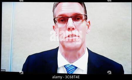 26 mai 2020, Sioux City, IOWA, États-Unis : RANDY FEENSTRA, candidat du quatrième district du Congrès de l'Iowa, répond à une question lors d'un débat télévisé. En raison du COVID-19, différents diffuseurs de médias de la région couvrant le nord-ouest de l'Iowa organisent un débat télévisé à différents jours des candidats républicains du Congrès du 4e district de l'Iowa primaire à la primaire de l'Iowa du 2 juin 2020. Les décors sont fermés au public. Cette émission a été télévisée le mardi 26 mai 2020 et vue dans la région de Sioux City, Iowa. (Crédit image : © Jerry Mennenga/ZUMA Wire) Banque D'Images