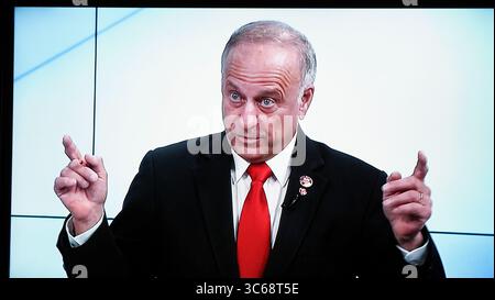 26 mai 2020, Sioux City, IOWA, États-Unis : le candidat du quatrième district du Congrès de l'Iowa STEVE KING répond à une question lors d'un débat télévisé. En raison du COVID-19, différents diffuseurs de médias de la région couvrant le nord-ouest de l'Iowa organisent un débat télévisé à différents jours des candidats républicains du Congrès du 4e district de l'Iowa primaire à la primaire de l'Iowa du 2 juin 2020. Les décors sont fermés au public. Cette émission a été télévisée le mardi 26 mai 2020 et vue dans la région de Sioux City, Iowa. (Crédit image : © Jerry Mennenga/ZUMA Wire) Banque D'Images