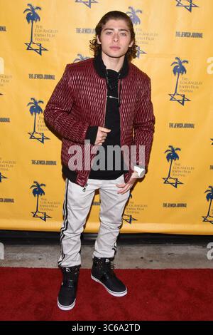 28 avril 2018, Beverly Hills, Californie, États-Unis : Ryan Ochoa arrive au 13e Festival du film juif de Los Angeles LA première de ''The Samuel Project'' au Laemmle Music Hall le samedi 28, 2018. (Crédit image : © Billy Bennight/ZUMA Wire) Banque D'Images