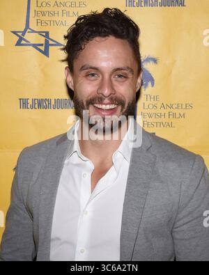 28 avril 2018, Beverly Hills, Californie, États-Unis : Phillipe Bowgen arrive au 13e Festival du film juif de Los Angeles LA première de ''The Samuel Project'' au Laemmle Music Hall le samedi 28, 2018. (Crédit image : © Billy Bennight/ZUMA Wire) Banque D'Images