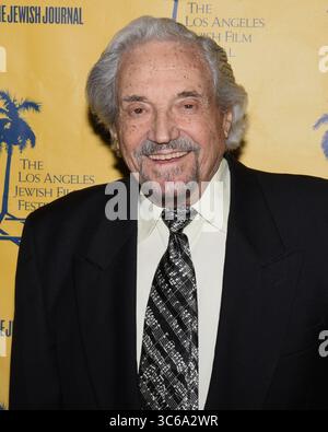28 avril 2018, Beverly Hills, Californie, États-Unis : Hal Linden arrive au 13e Festival annuel du film juif de Los Angeles LA première de ''The Samuel Project'' au Laemmle Music Hall le samedi 28, 2018. (Crédit image : © Billy Bennight/ZUMA Wire) Banque D'Images