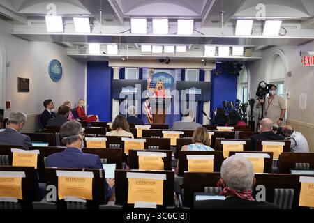 10 juin 2020, Washington, District de Columbia, États-Unis : 10 juin, 2020 - Washington, DC, États-Unis : Kayleigh McEnany, secrétaire de presse de la Maison Blanche, tient un briefing de presse à la Maison Blanche. (Chris Kleponis / Polaris) /// ..TrumpWhite House Press Secretary, Kayleigh McEnany, donne un point de presse dans la salle Brady Press Briefing de la Maison Blanche à Washington, DC, le mercredi 10 juin 2020 (crédit image : © Chris Kleponis/CNP via ZUMA Wire) Banque D'Images