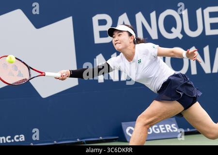 Montréal, Québec, Canada. 31 juillet 2025. Lin ZHU de Chine en premier set contre Susan Lamens des pays-Bas en ronde 32 à l'Open canadien au stade IGA de Montréal, Québec, Canada le 2025-07-31 à l'Open canadien au stade IGA de Montréal, Québec, Canada le 2025-07-31 (image crédit : © Yannick Legare/ZUMA Press Wire) USAGE ÉDITORIAL SEULEMENT ! Non destiné à UN USAGE commercial ! Banque D'Images