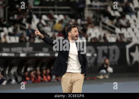 Rio de Janeiro, Brésil, 29 juillet 2025. L'entraîneur de football, David Lancelotti de l'équipe Botafogo, lors d'un match de championnat brésilien, au Maracanã s Banque D'Images