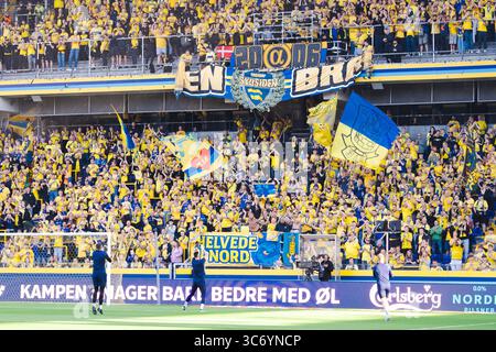 Broendby, Danemark. 31 juillet 2025. Les fans de football de Broendby SONT vus sur les tribunes lors du match de qualification de l'UEFA Conference League entre Broendby IF et Havnar Boltfelag au Broendby Stadion à Broendby. Crédit : Gonzales photo/Alamy Live News Banque D'Images