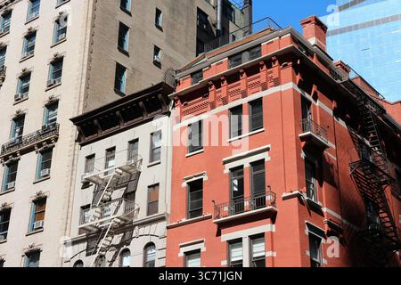 Architecture à New York. Vue sur Midtown Manhattan, 7th Avenue. Banque D'Images