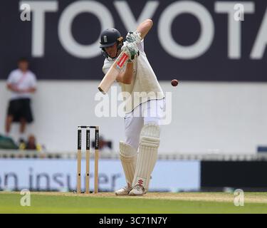 Londres, Royaume-Uni. 01 août 2025. Londres, Angleterre, 01 août 2025 : Zak Crawley (6 Angleterre) lors du cinquième match de Rothesay test match jour 2 entre l'Angleterre et l'Inde au Kia Oval à Londres, Angleterre. (Jay Patel/SPP) crédit : photo de presse sportive SPP. /Alamy Live News Banque D'Images