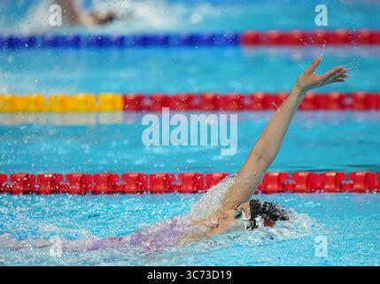 Singapour. 1er août 2025. Peng Xuwei, de Chine, participe à la demi-finale féminine du 200 m dos aux Championnats du monde de natation à Singapour, le 1er août 2025. Crédit : Xia Yifang/Xinhua/Alamy Live News Banque D'Images