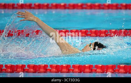 Singapour. 1er août 2025. Peng Xuwei, de Chine, participe à la demi-finale féminine du 200 m dos aux Championnats du monde de natation à Singapour, le 1er août 2025. Crédit : Xia Yifang/Xinhua/Alamy Live News Banque D'Images