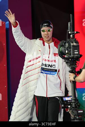 Singapour. 1er août 2025. Peng Xuwei, de Chine, est vue avant la demi-finale féminine du 200 m dos aux Championnats du monde de natation à Singapour, le 1er août 2025. Crédit : Xia Yifang/Xinhua/Alamy Live News Banque D'Images