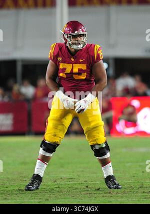 (PHOTOS DE FICHIER)..ancien garde offensive des chevaux de Troie de l'USC (75) Alijah Vera-Tucker est projeté d'aller au 1er tour de la draft de la NFL, ici il est photographié le 7 septembre 2019 contre le Cardinal de Stanford, la draft de la NFL aura lieu à Cleveland, Ohio le 29 avril 2021...(crédit obligatoire : Jose / MarinMedia.org / Cal Sport Media) (photographe complet absolu, et crédits requis)(crédit image : &copy ; Jose / Marinmedia.Org / Cal Spor / CSM via ZUMA Wire) Banque D'Images