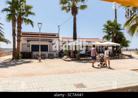 Bar Chiringuito, Passeig de la Ribera, Sitges, Catalogne, Espagne Banque D'Images