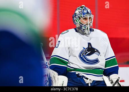 01 février 2021 : regardez le gardien des Canucks de Vancouver Braden Holtby (49) lors du match des Canucks de Vancouver contre le canadien de Montréal au Centre Bell à Montréal, Québec. David Kirouac/CSM(image de crédit : &copy ; David Kirouac/CSM via ZUMA Wire) Banque D'Images