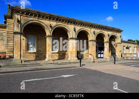 La façade de la gare de Whitby, North Yorkshire, Angleterre Banque D'Images