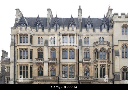 Londres, Royaume-Uni - 27 juillet 2025 - 5-8 le Sanctuaire est un bâtiment classé Grade II situé juste à côté de l'abbaye de Westminster à Londres. Ce bloc Banque D'Images